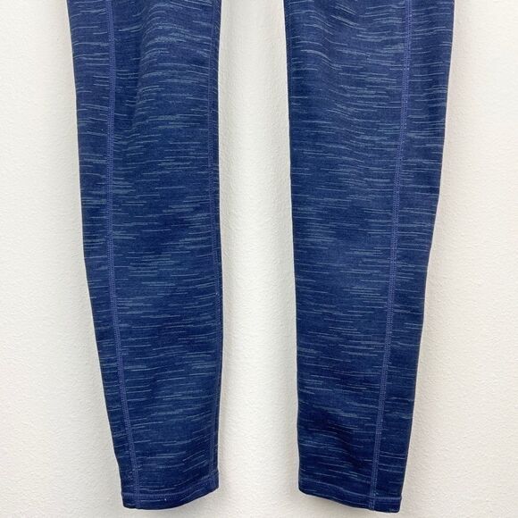 Athleta Striated Revelation Tights - Picture 4 of 8